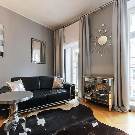 Daire Mirrors Apartament Gdansk